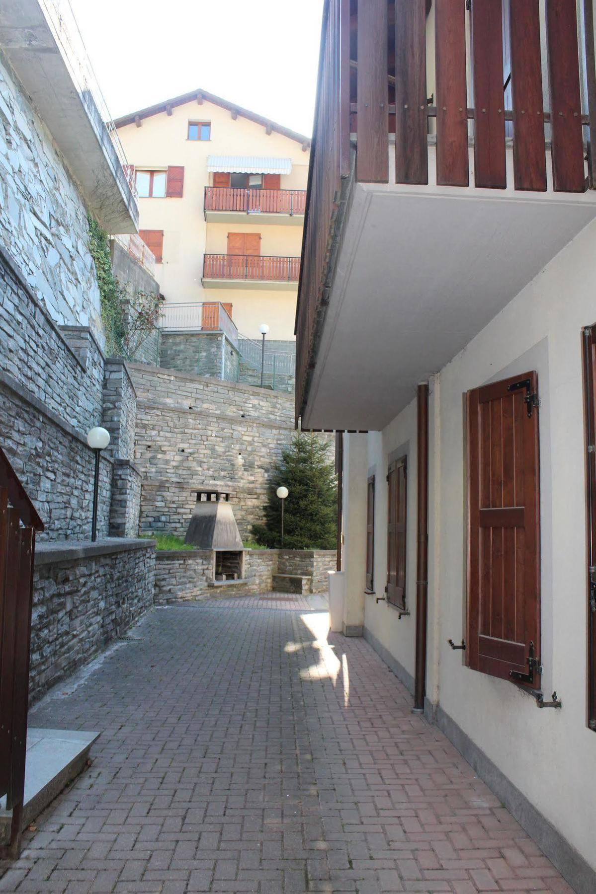Lanterna Apartment 1 Chiesa in Valmalenco Exterior foto