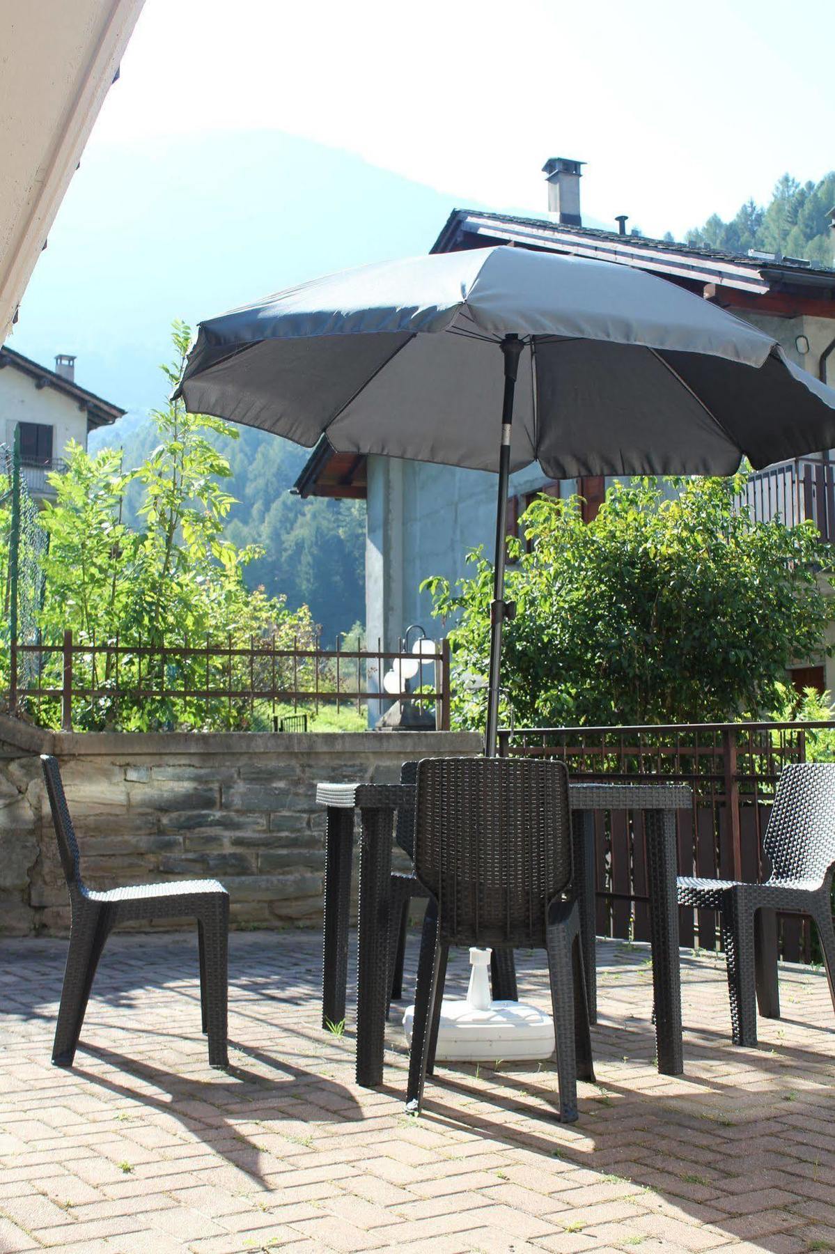 Lanterna Apartment 1 Chiesa in Valmalenco Exterior foto